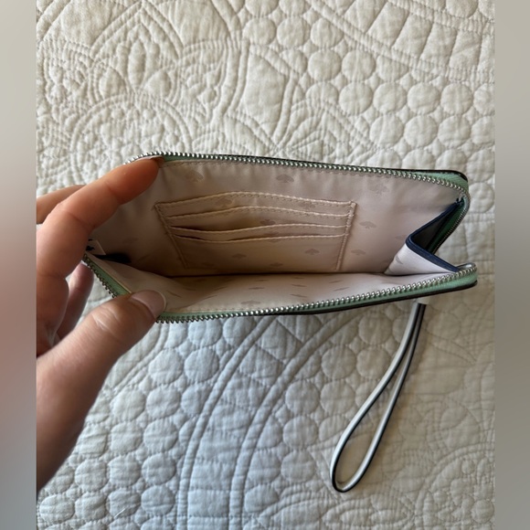 Kate Spade Cameron Medium L Zip Wrislet Spring Meadow Multi Wallet - Picture 3 of 3